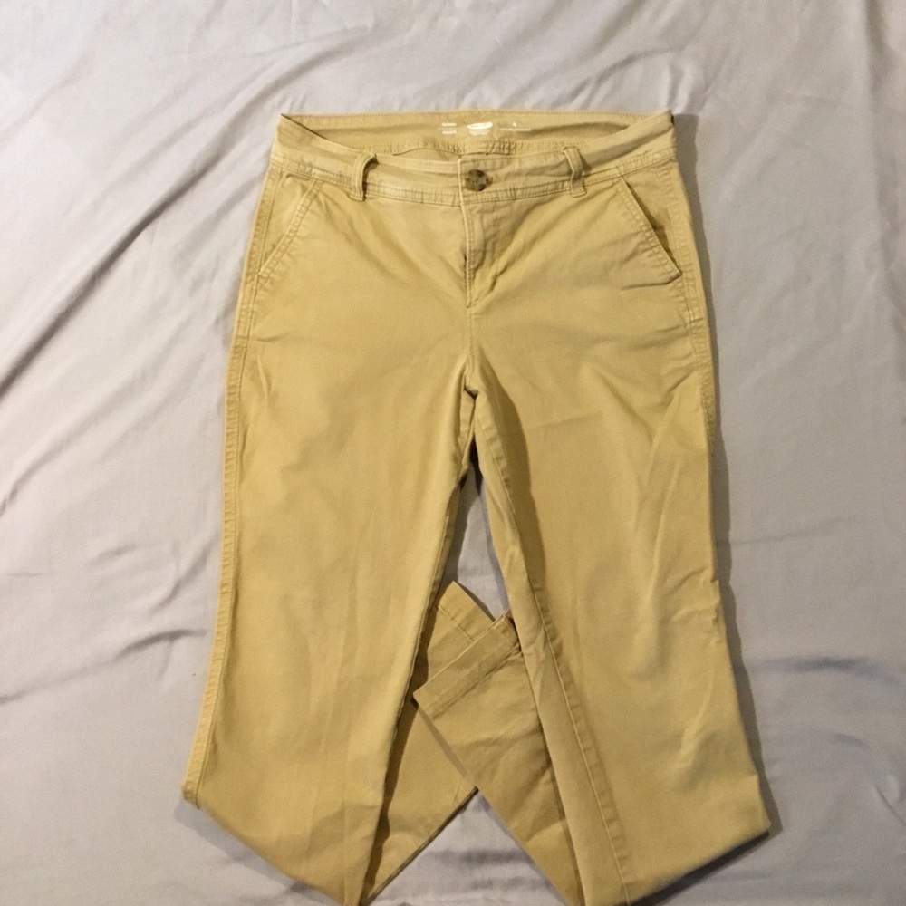 Khaki jeans